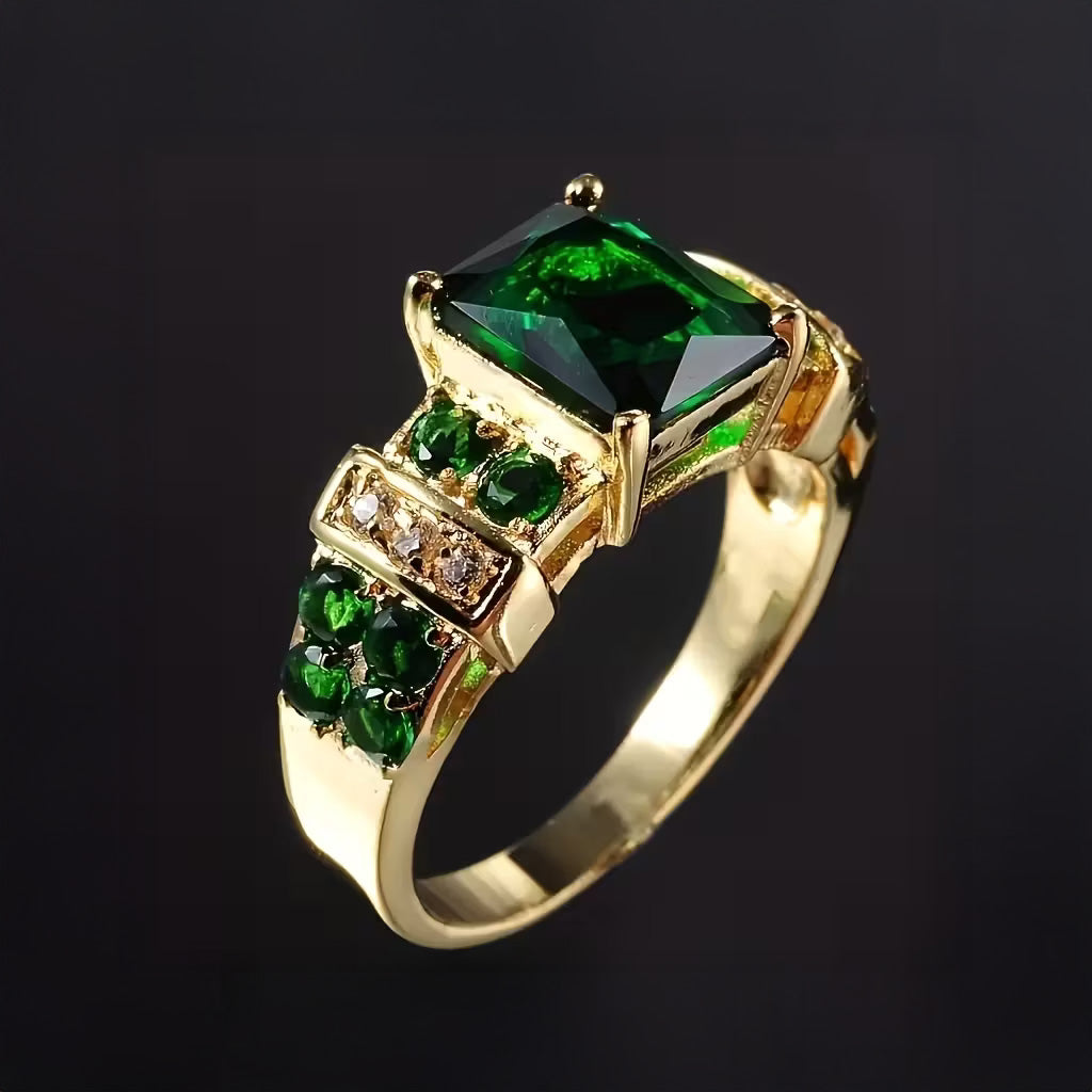 Velora | Majestic Crest Ring