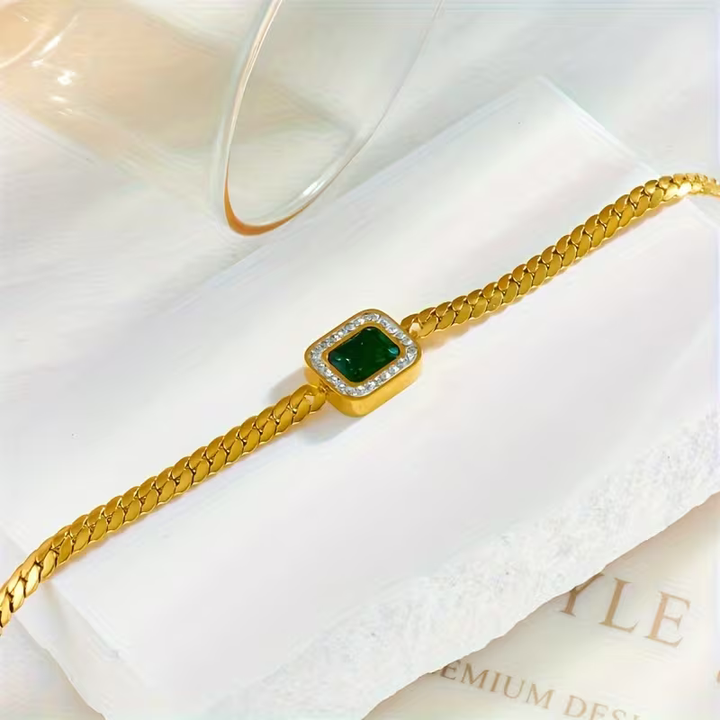 Chloe | Frame Bracelet