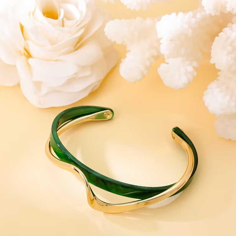 Emerald | Wave Bracelet