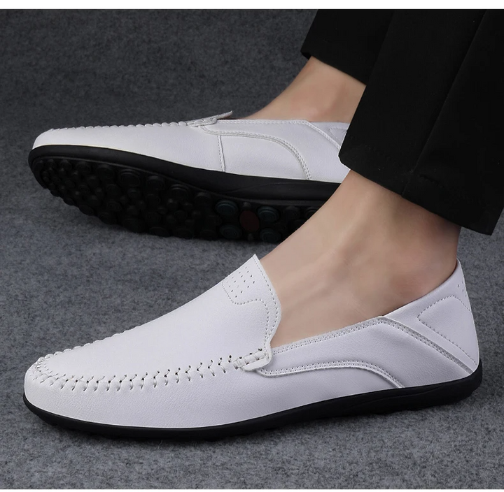 LEATHER MOCCASION